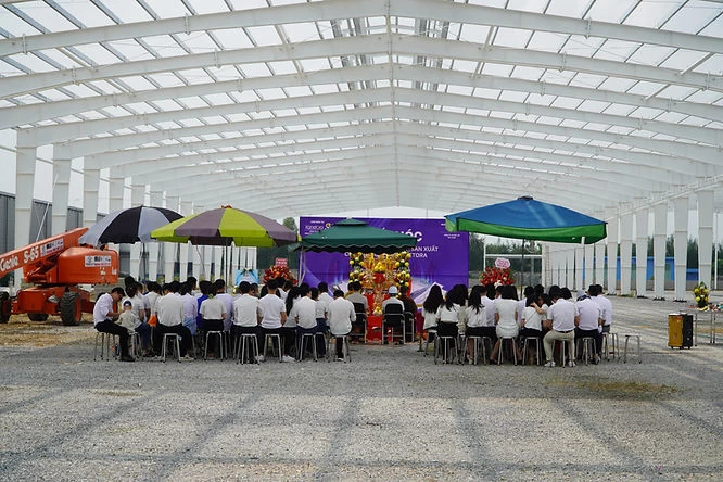 Kanetora’s executive board attended the ceremony, employees of the Bach Dang Green Plastics Factory, representatives from the construction contractor Hải Long JSC, partners, and guests.