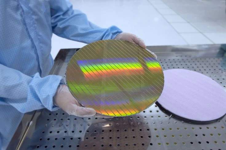 The History of Semiconductor Technology